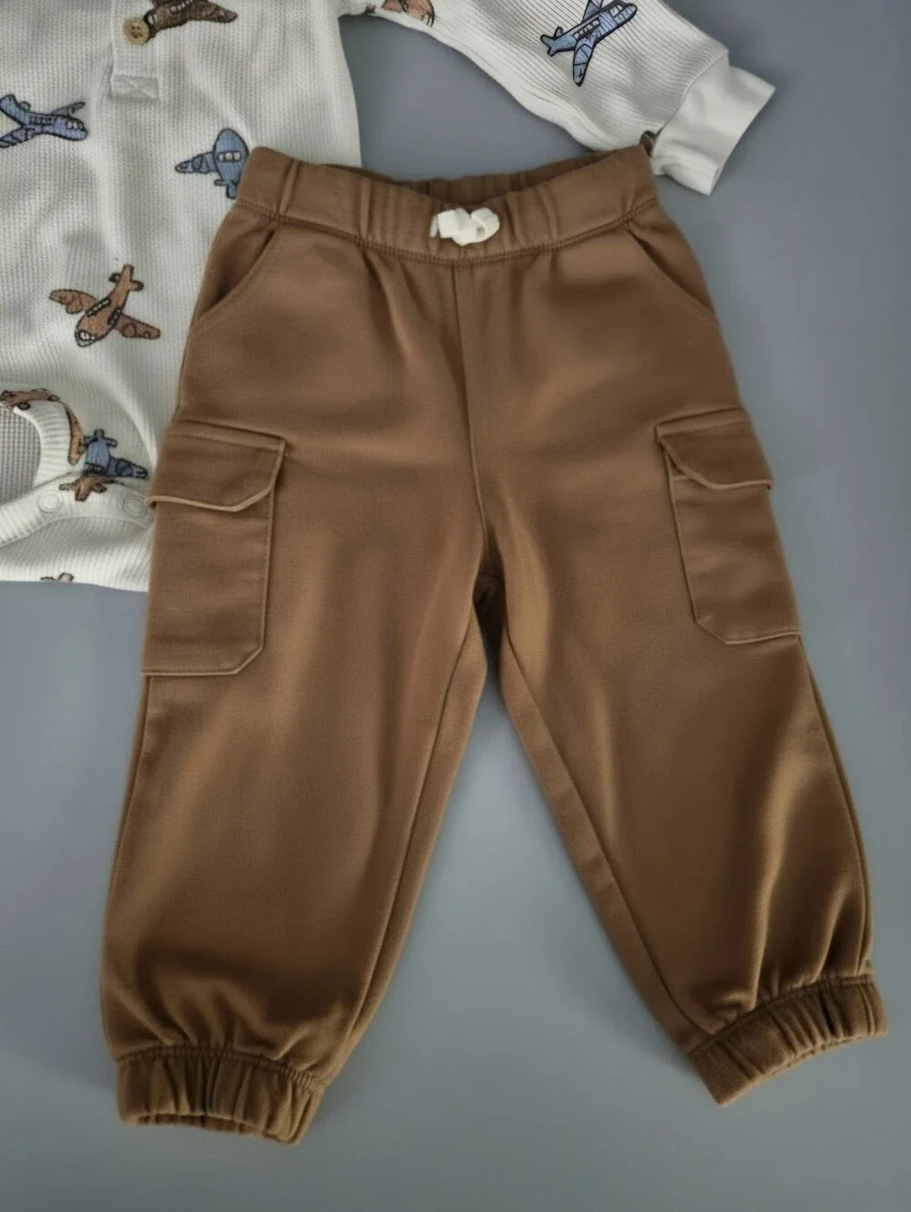 Carter's Airplane Print Bodysuit & Cargo Joggers Set 12 Months